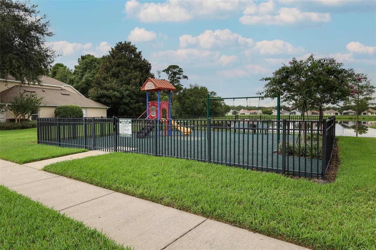 12879 WATERHAVEN CIRCLE — photo 59 of 77