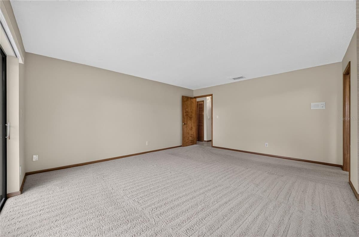 190 CANTERCLUB TRAIL — photo 31 of 53