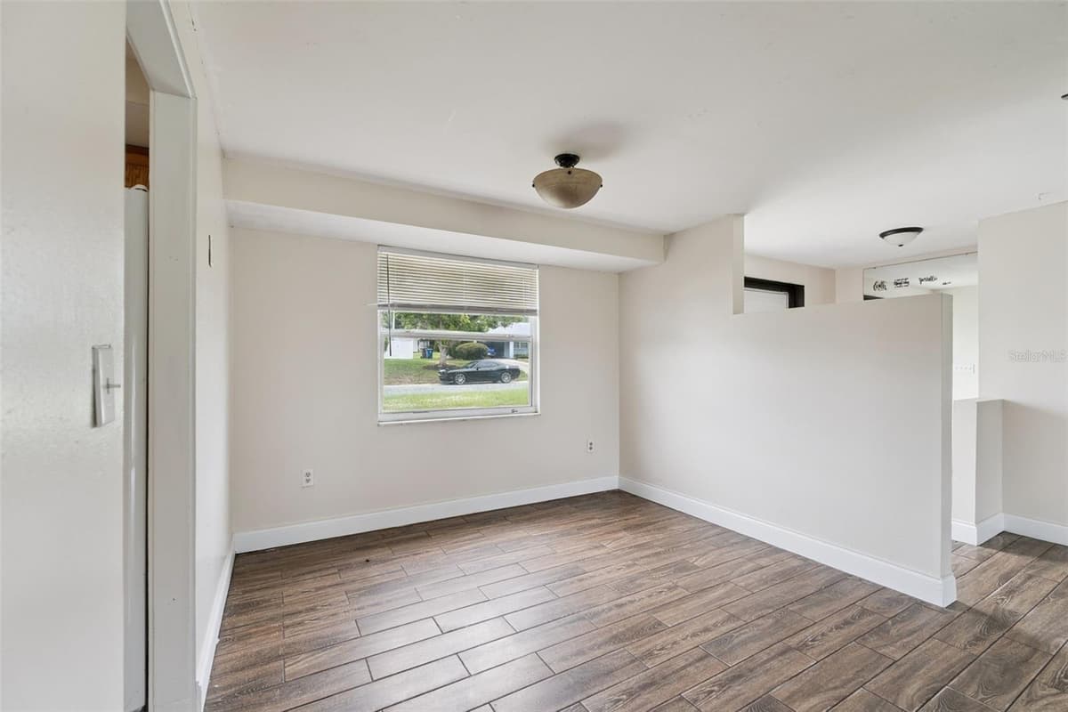 702 WILDABON AVENUE — photo 6 of 45