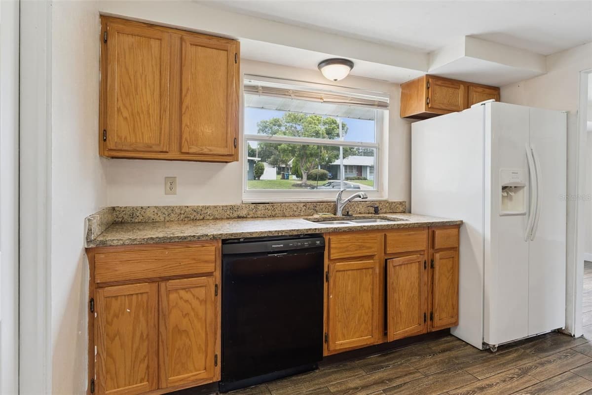 702 WILDABON AVENUE — photo 14 of 45