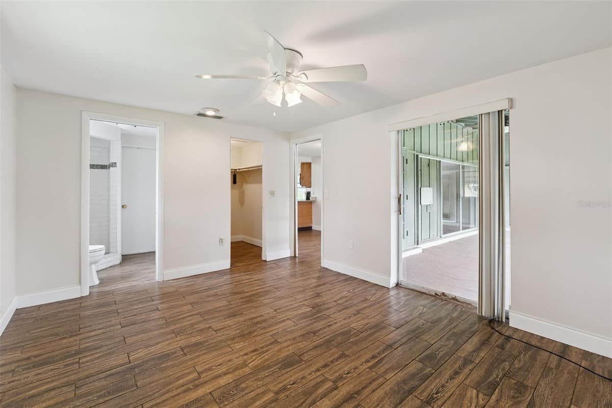 702 WILDABON AVENUE — photo 15 of 45
