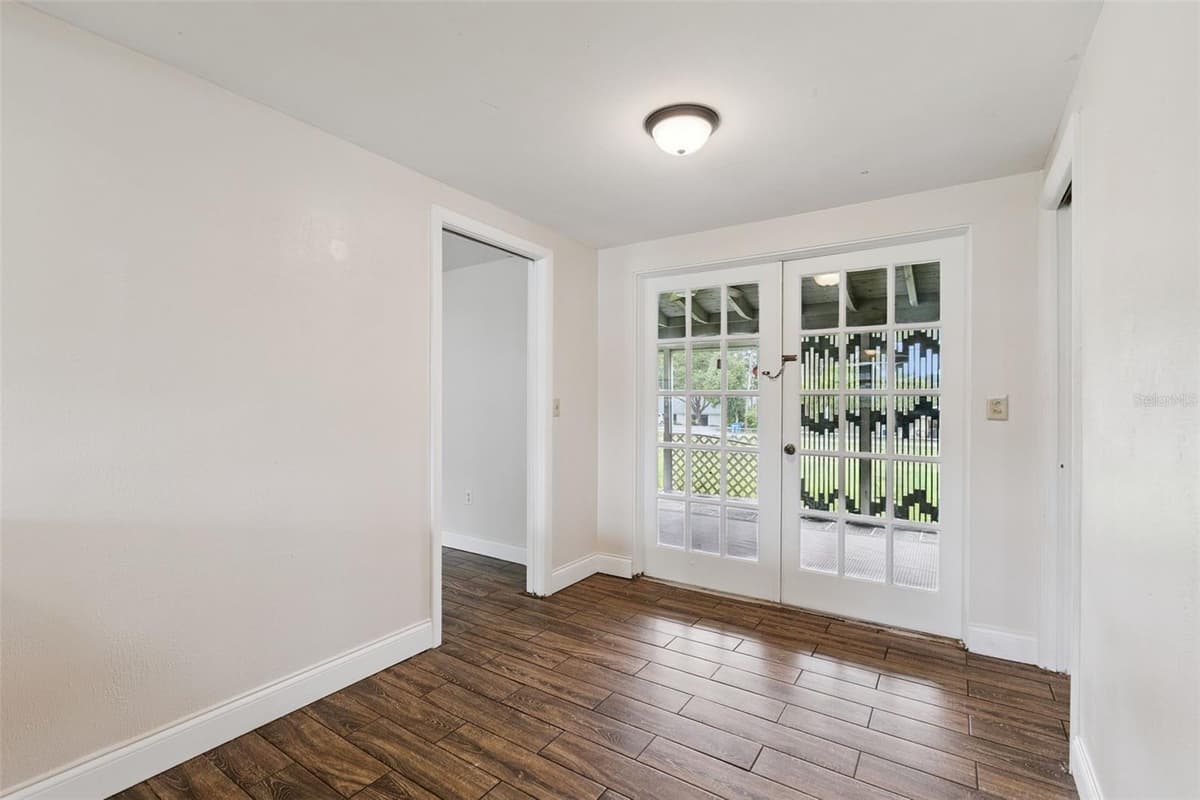 702 WILDABON AVENUE — photo 22 of 45