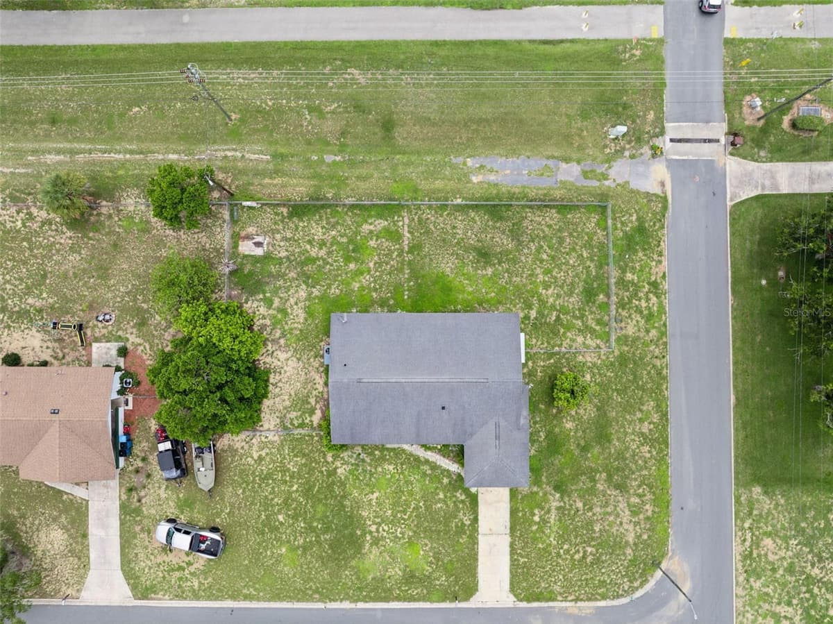 702 WILDABON AVENUE — photo 36 of 45