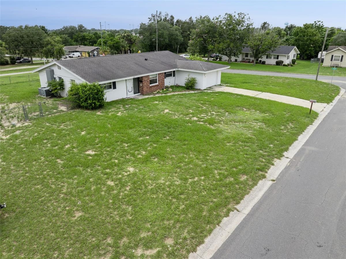 702 WILDABON AVENUE — photo 33 of 45