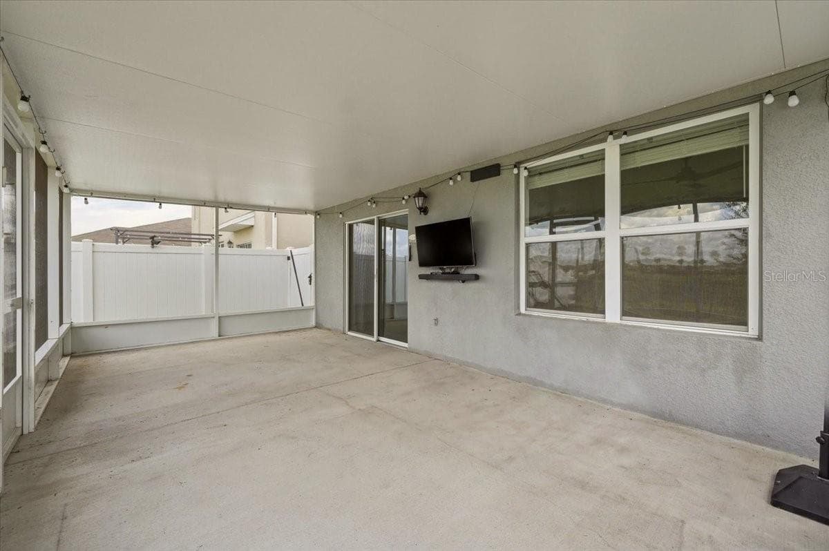2934 LONG POND DRIVE — photo 34 of 40