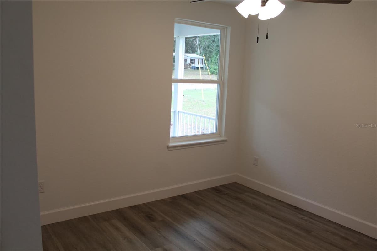 11629 145TH PLACE — photo 17 of 33
