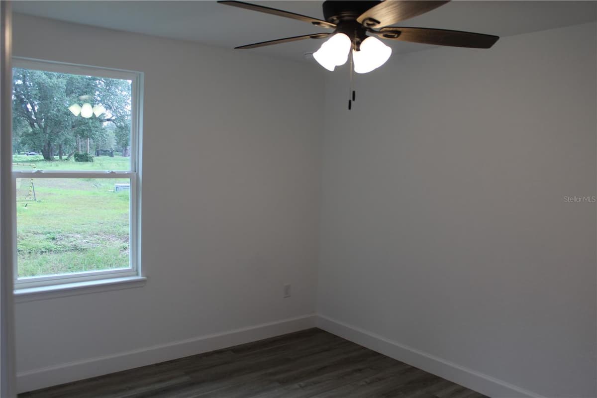 11629 145TH PLACE — photo 31 of 33