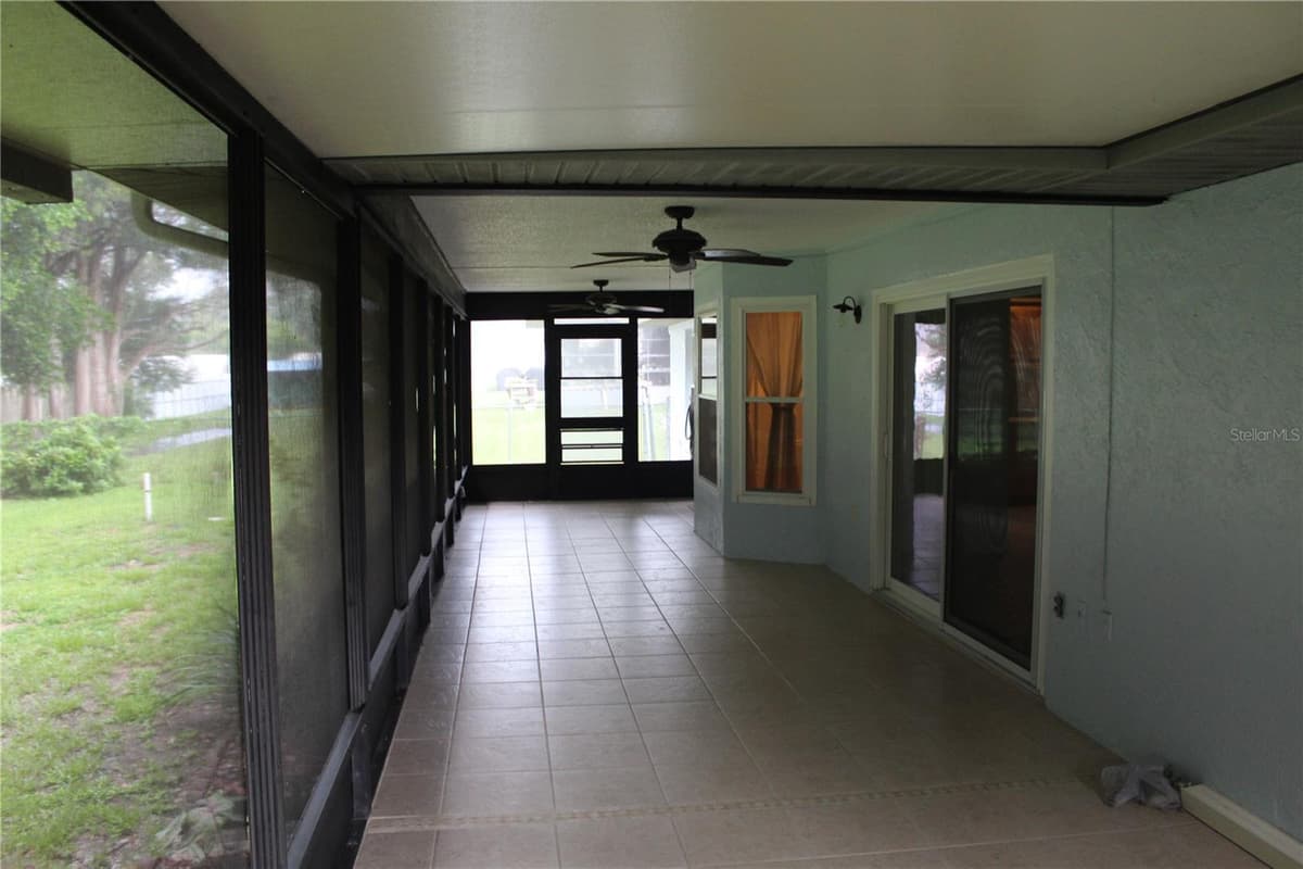 21110 PLANTATION STREET — photo 43 of 51