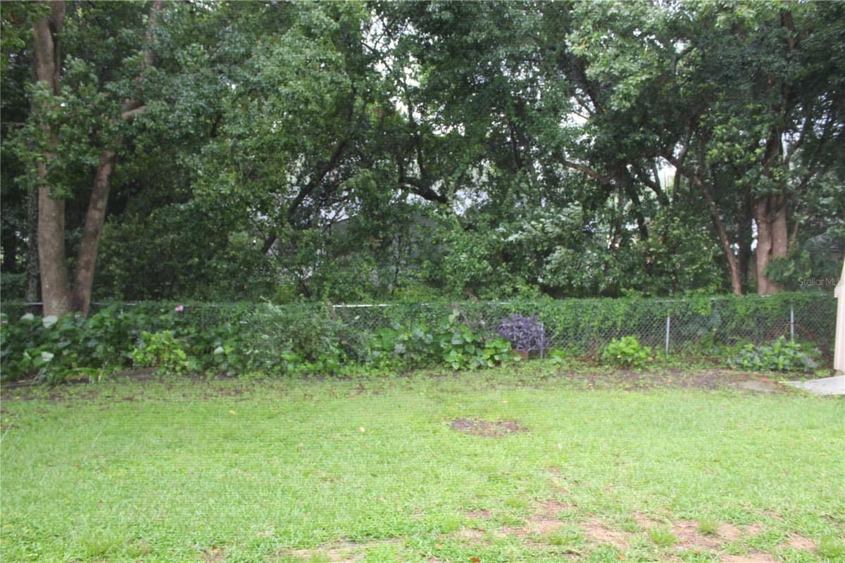 21110 PLANTATION STREET — photo 41 of 51