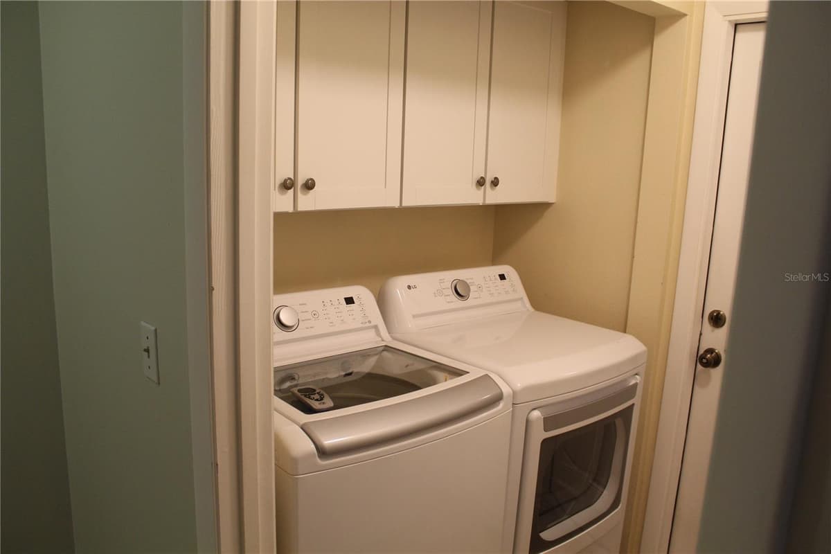 21110 PLANTATION STREET — photo 24 of 51