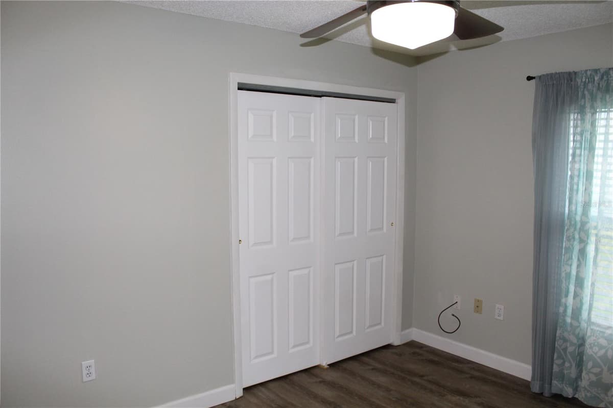 21110 PLANTATION STREET — photo 27 of 51