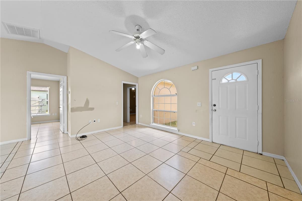 688 JAGUAR COURT — photo 4 of 43