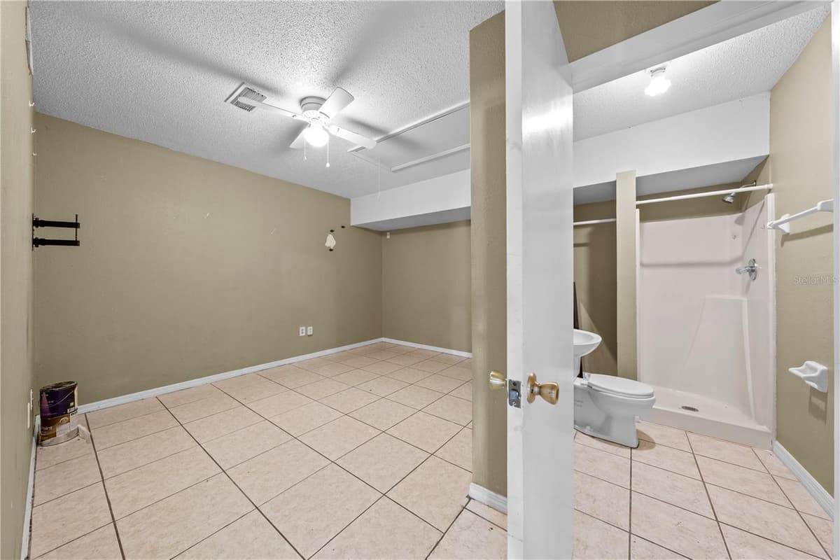 688 JAGUAR COURT — photo 24 of 43