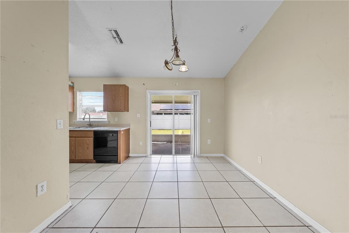 688 JAGUAR COURT — photo 8 of 43