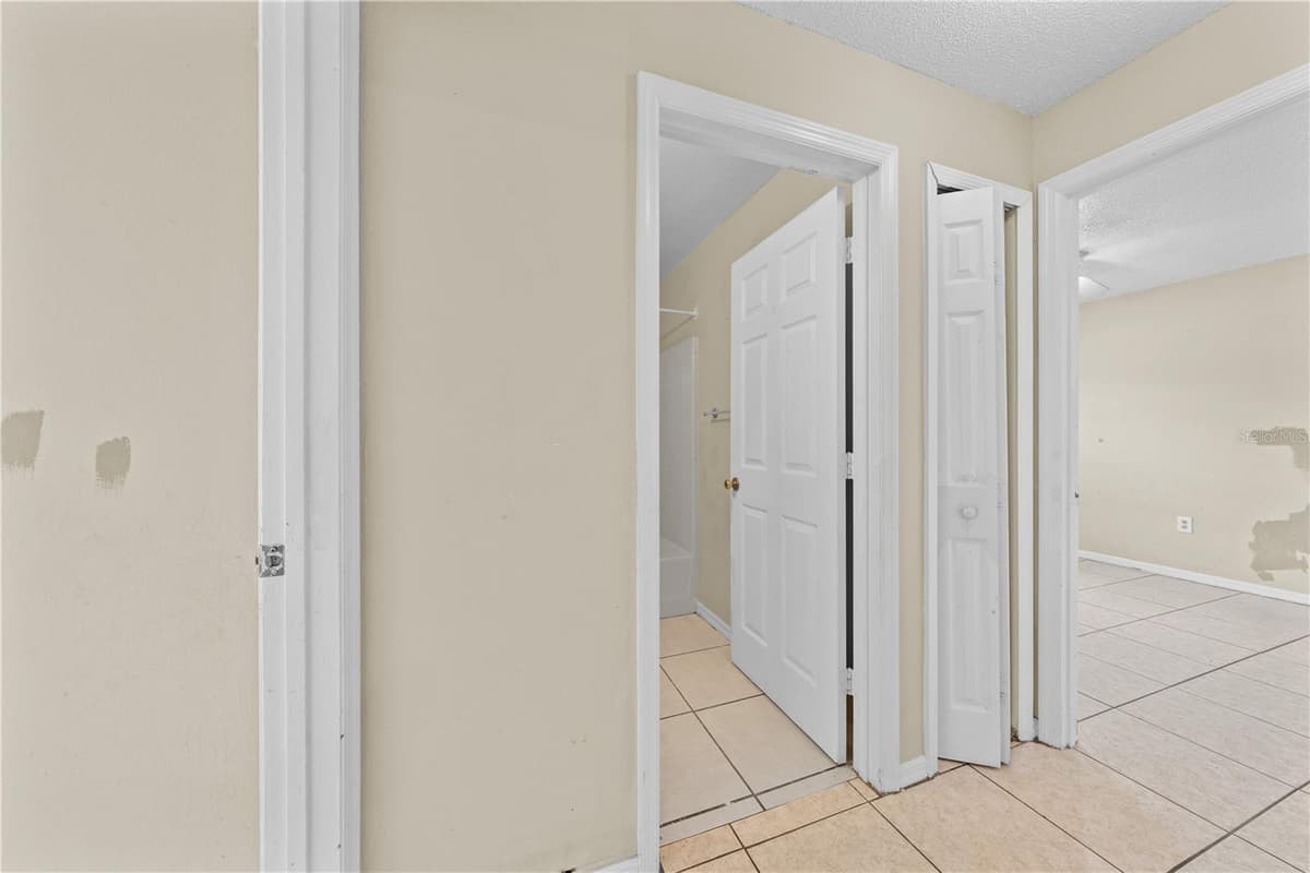 688 JAGUAR COURT — photo 20 of 43