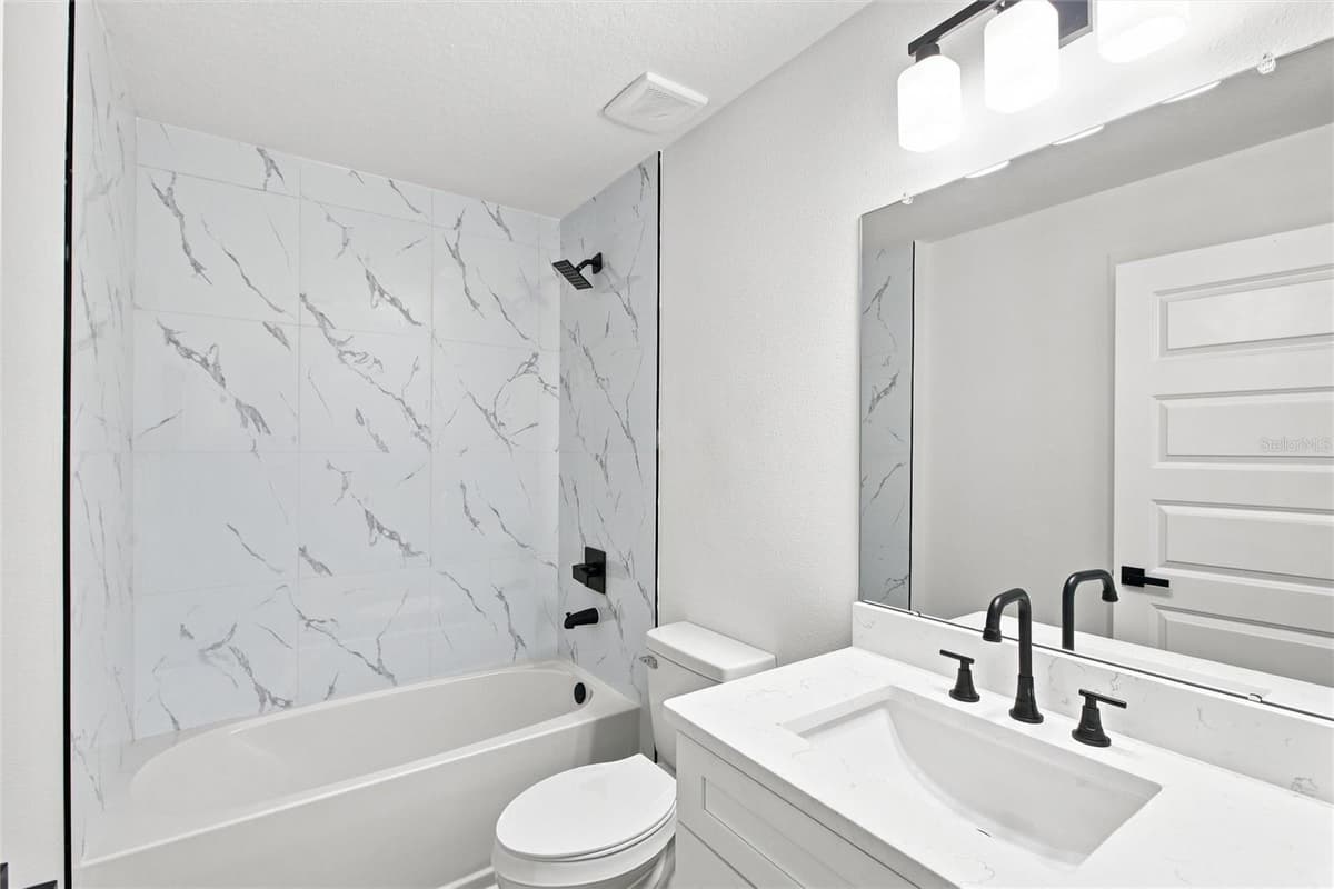 6898 DICKINSON DRIVE — photo 26 of 48