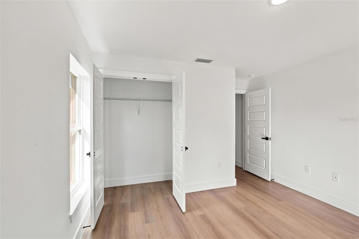 6898 DICKINSON DRIVE — photo 29 of 48