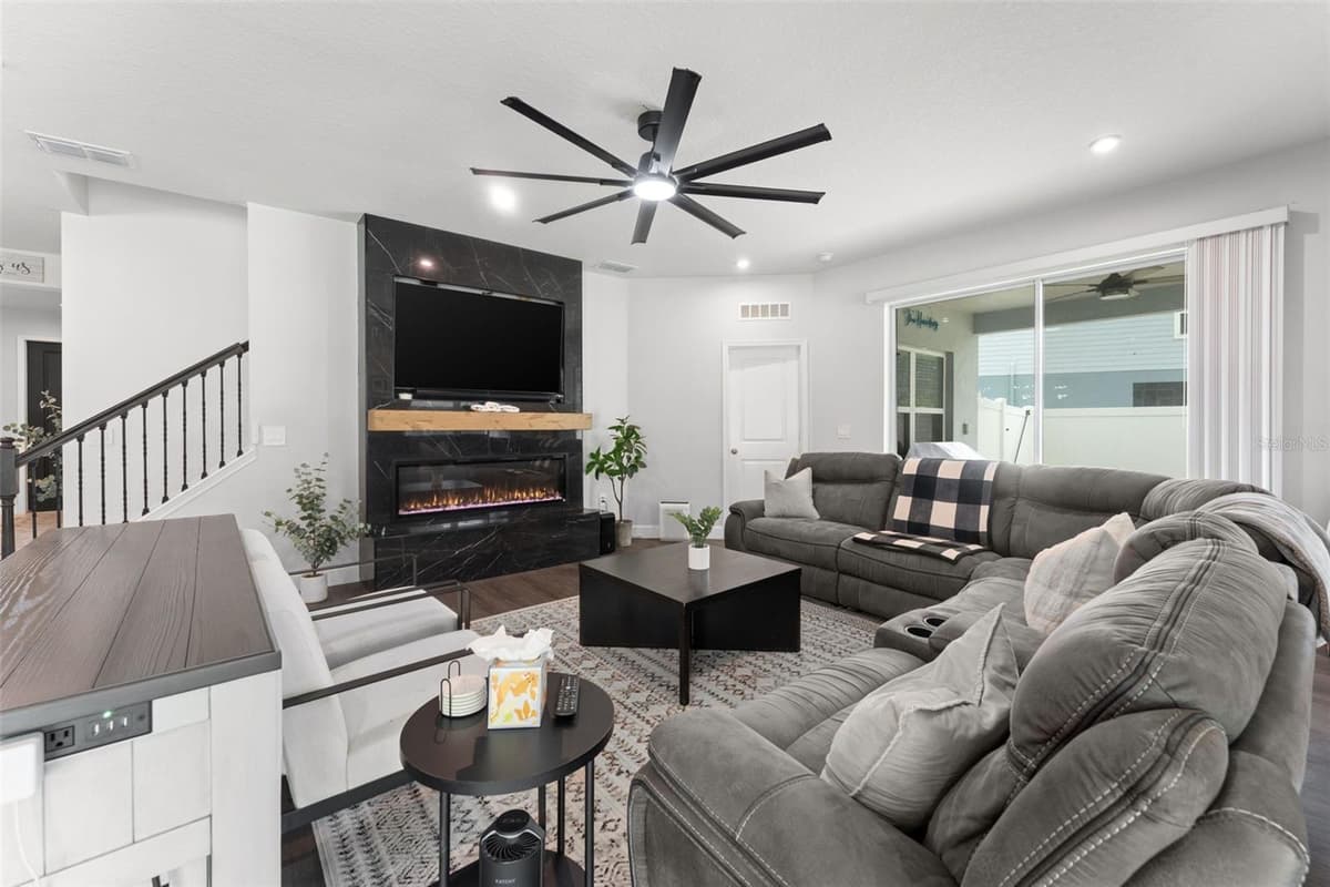 602 ROMINGER LOOP — photo 12 of 38