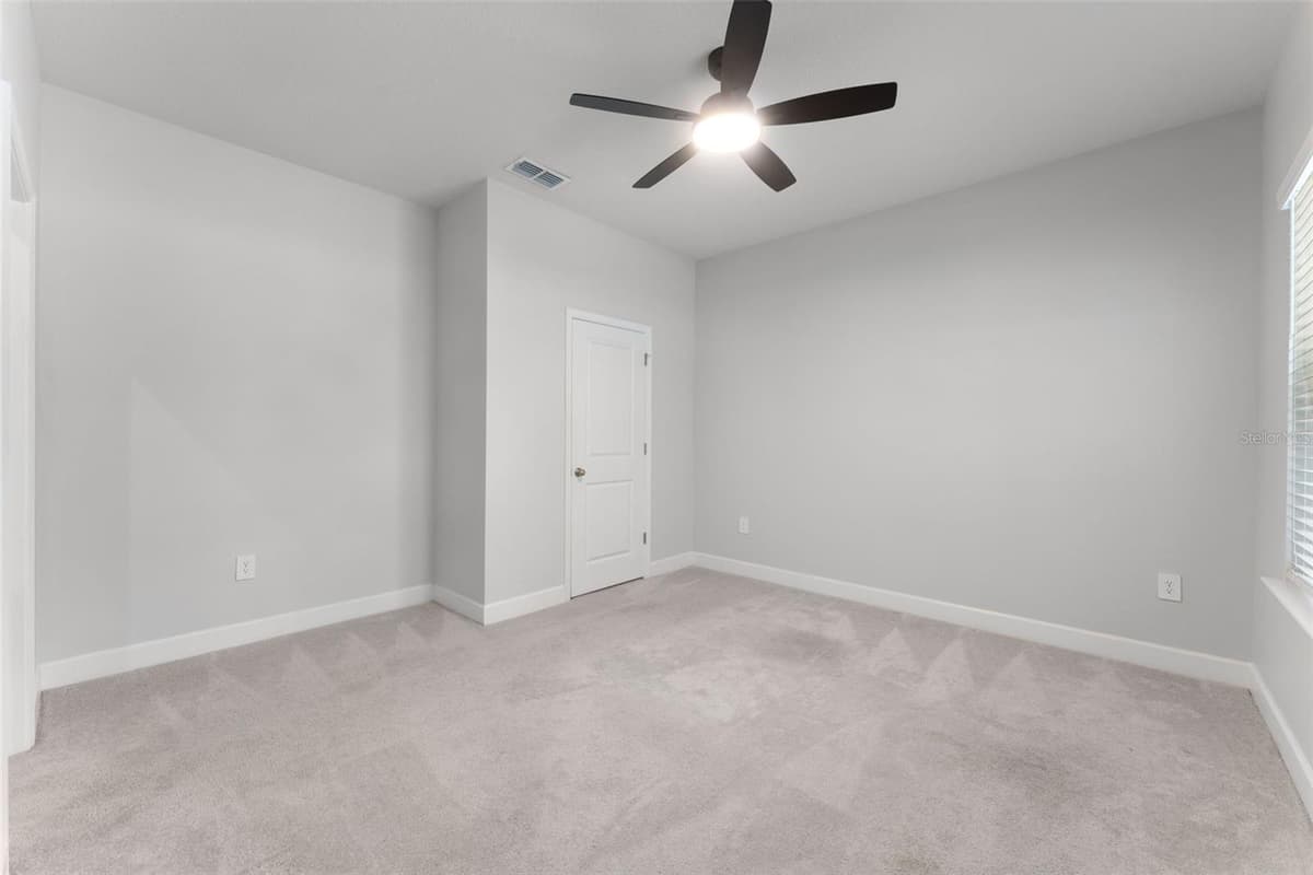602 ROMINGER LOOP — photo 14 of 38
