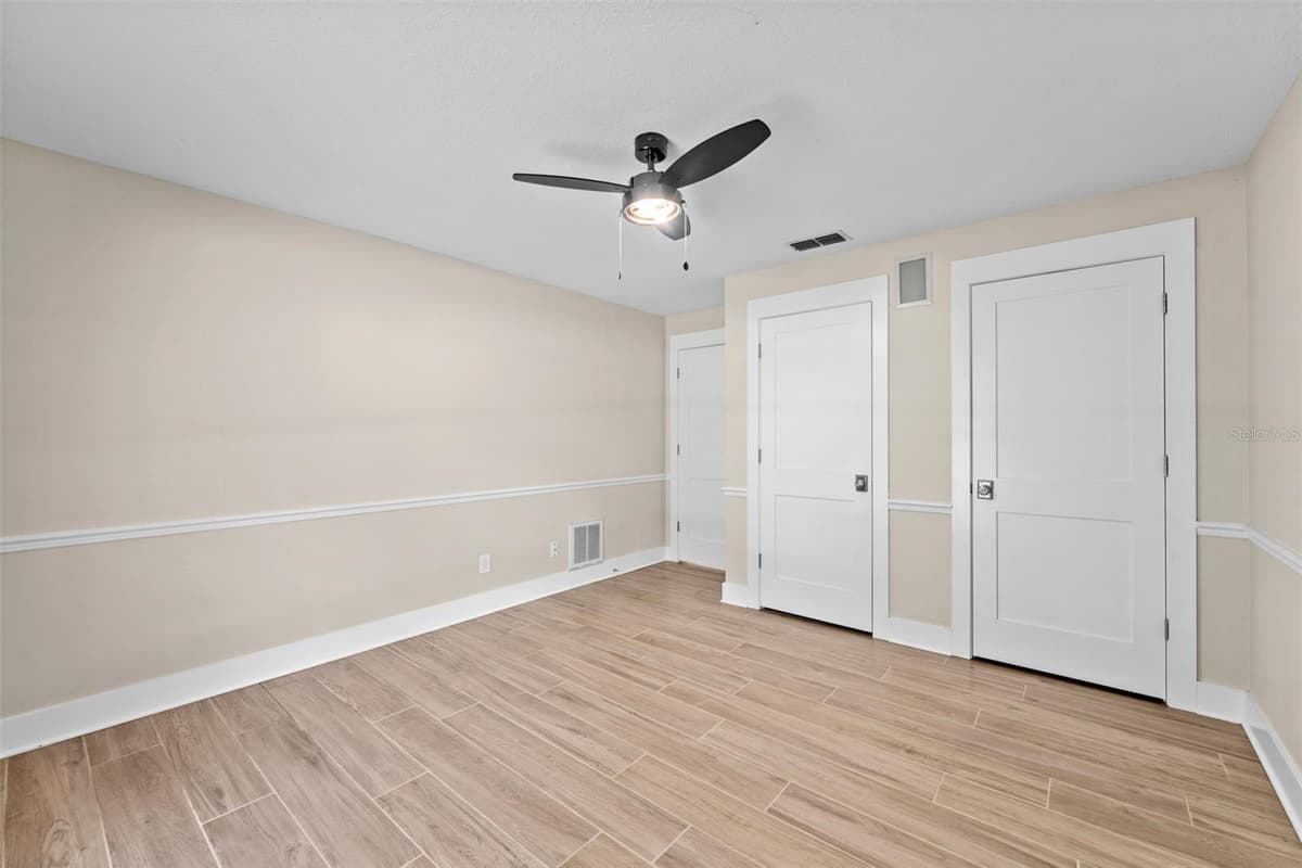 2109 MEADOW BROOK DRIVE — photo 31 of 62