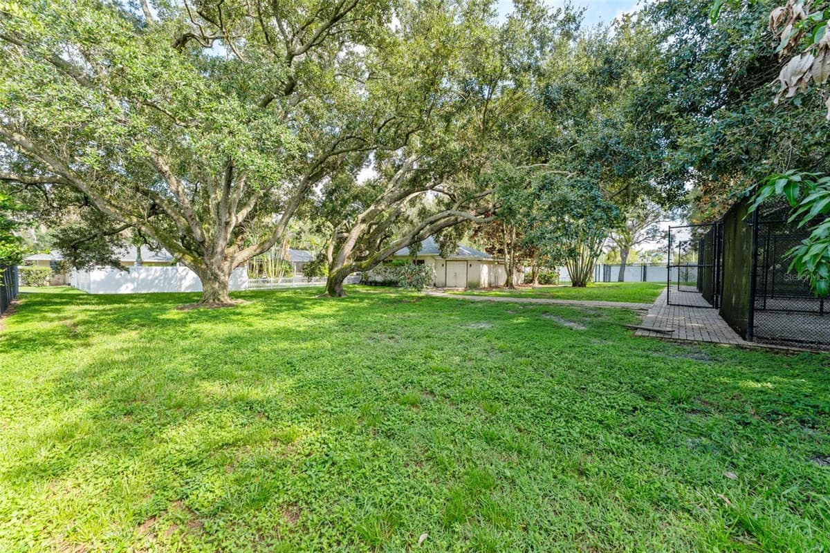 2109 MEADOW BROOK DRIVE — photo 53 of 62