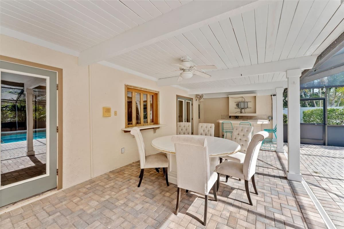 2109 MEADOW BROOK DRIVE — photo 46 of 62