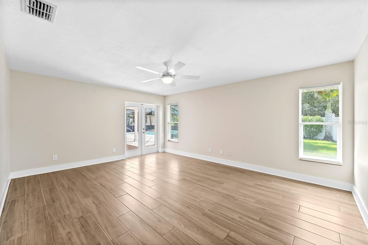 2109 MEADOW BROOK DRIVE — photo 18 of 62