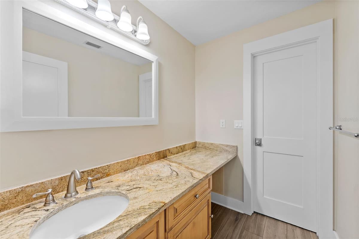 2109 MEADOW BROOK DRIVE — photo 32 of 62