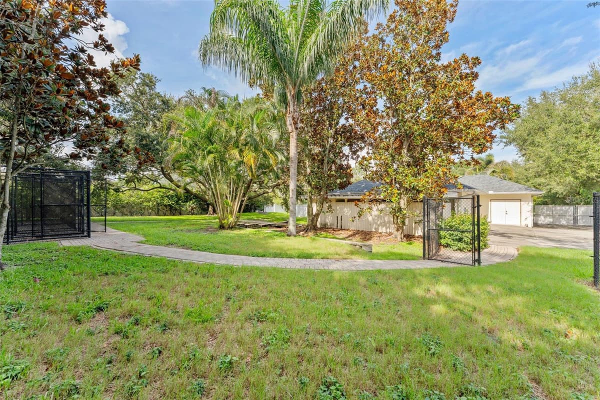 2109 MEADOW BROOK DRIVE — photo 52 of 62