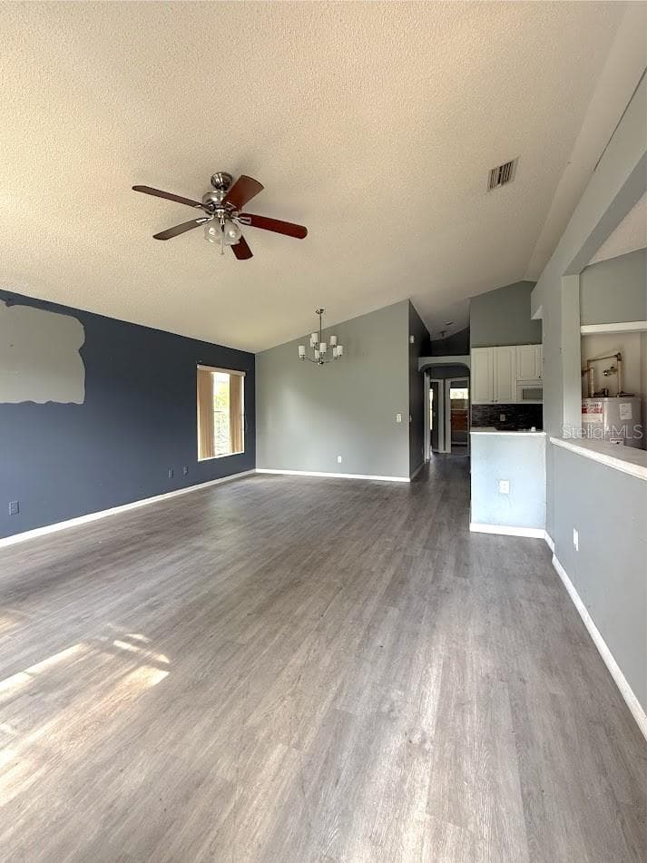 6313 LIVEWOOD OAKS DRIVE — photo 3 of 23