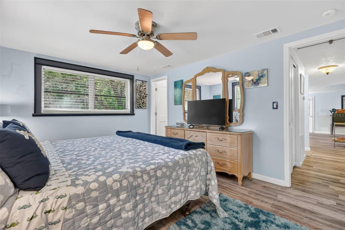 10709 HALLS RIVER ROAD — photo 37 of 59