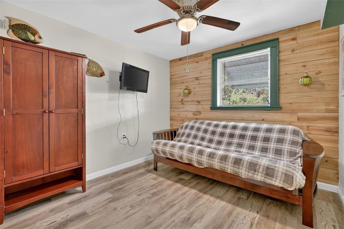 10709 HALLS RIVER ROAD — photo 31 of 59