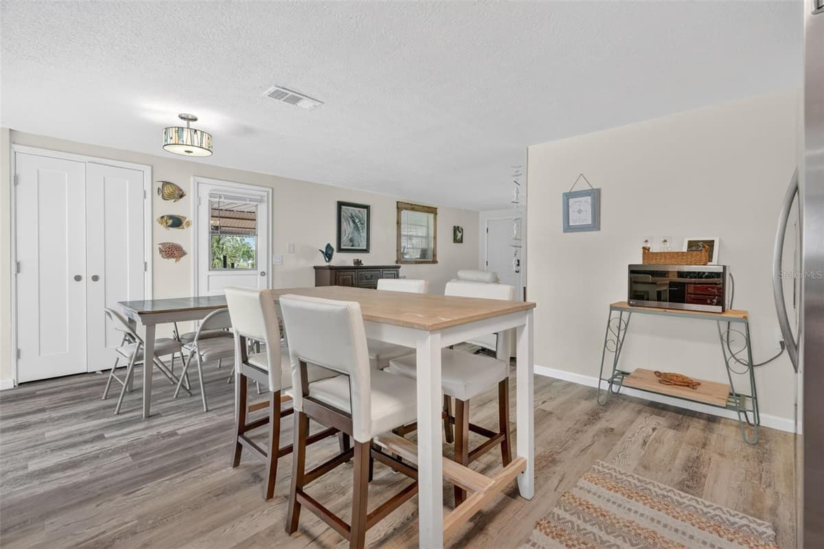 10709 HALLS RIVER ROAD — photo 27 of 59