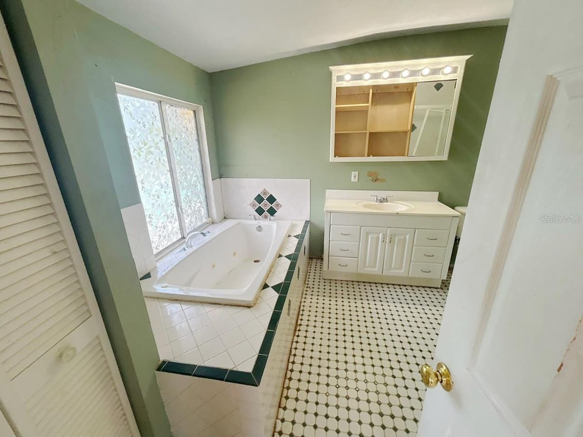 1749 HAVERHILL DRIVE — photo 19 of 20