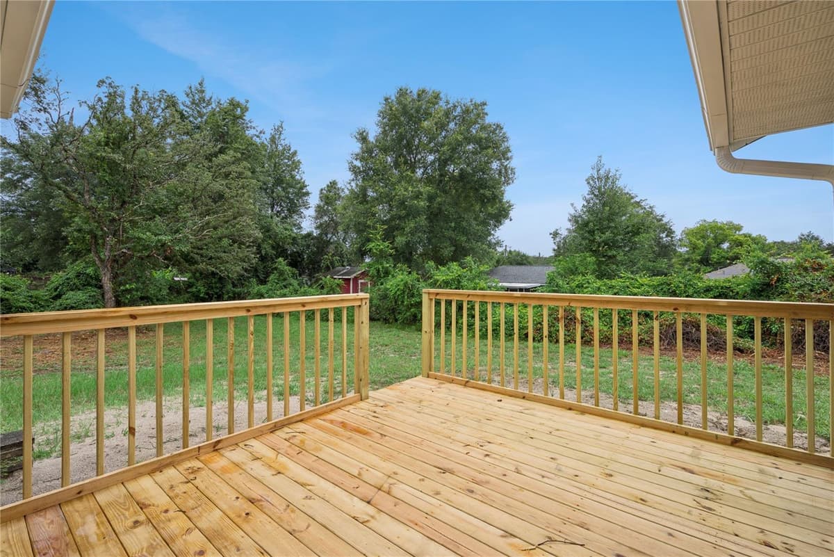 1110 CATHERINE STREET — photo 40 of 51