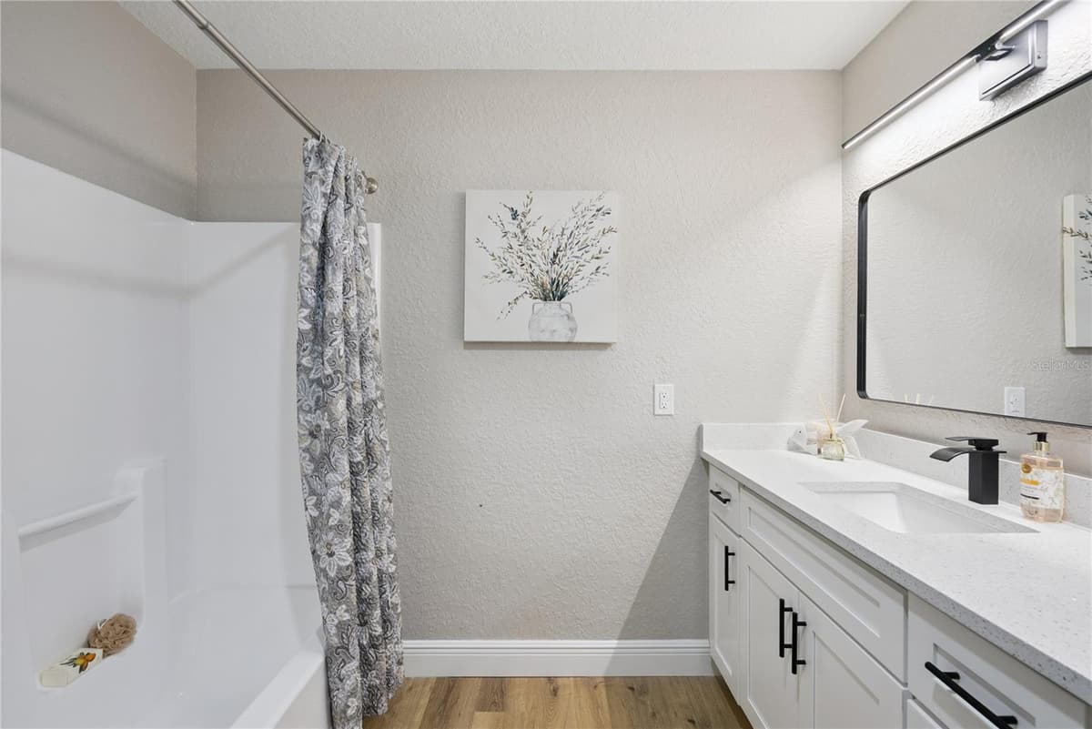 1110 CATHERINE STREET — photo 34 of 51