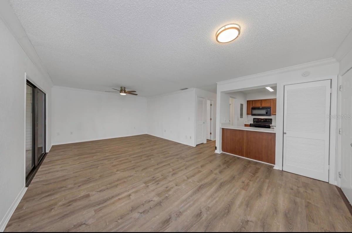 643 HAVEN PLACE — photo 3 of 28