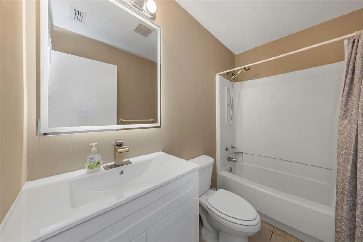 3199 PHLOX DRIVE — photo 14 of 45