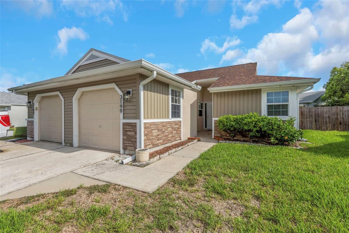 3199 PHLOX DRIVE — photo 3 of 45