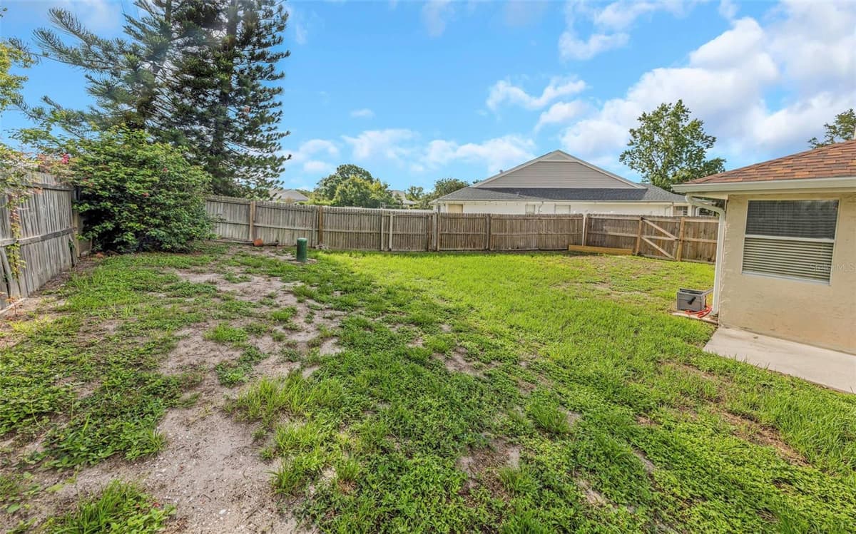 3199 PHLOX DRIVE — photo 40 of 45
