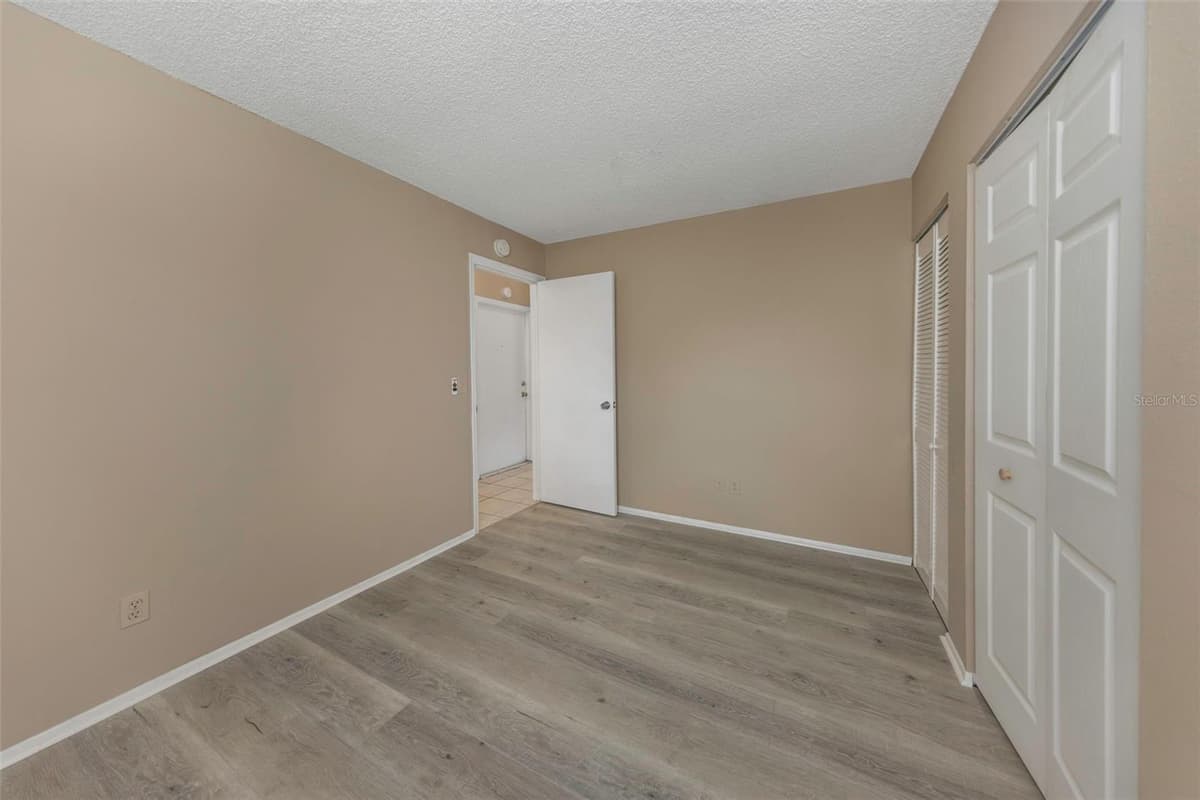 3199 PHLOX DRIVE — photo 16 of 45