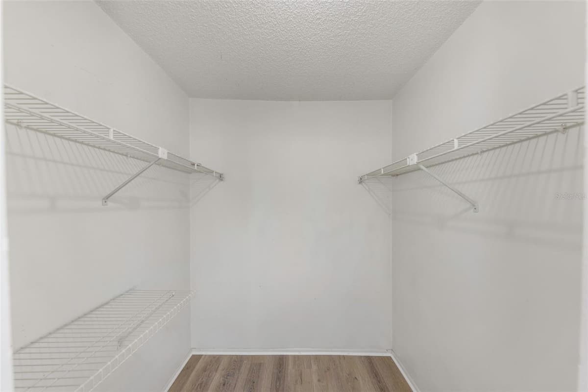 3199 PHLOX DRIVE — photo 33 of 45