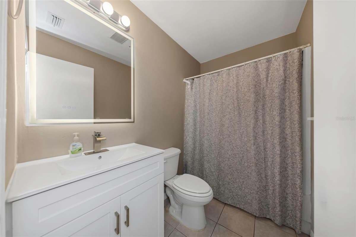 3199 PHLOX DRIVE — photo 13 of 45
