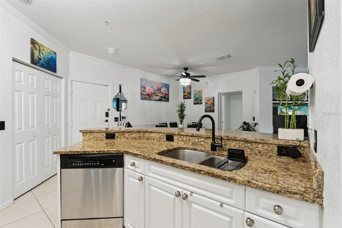3561 CONROY ROAD — photo 8 of 53