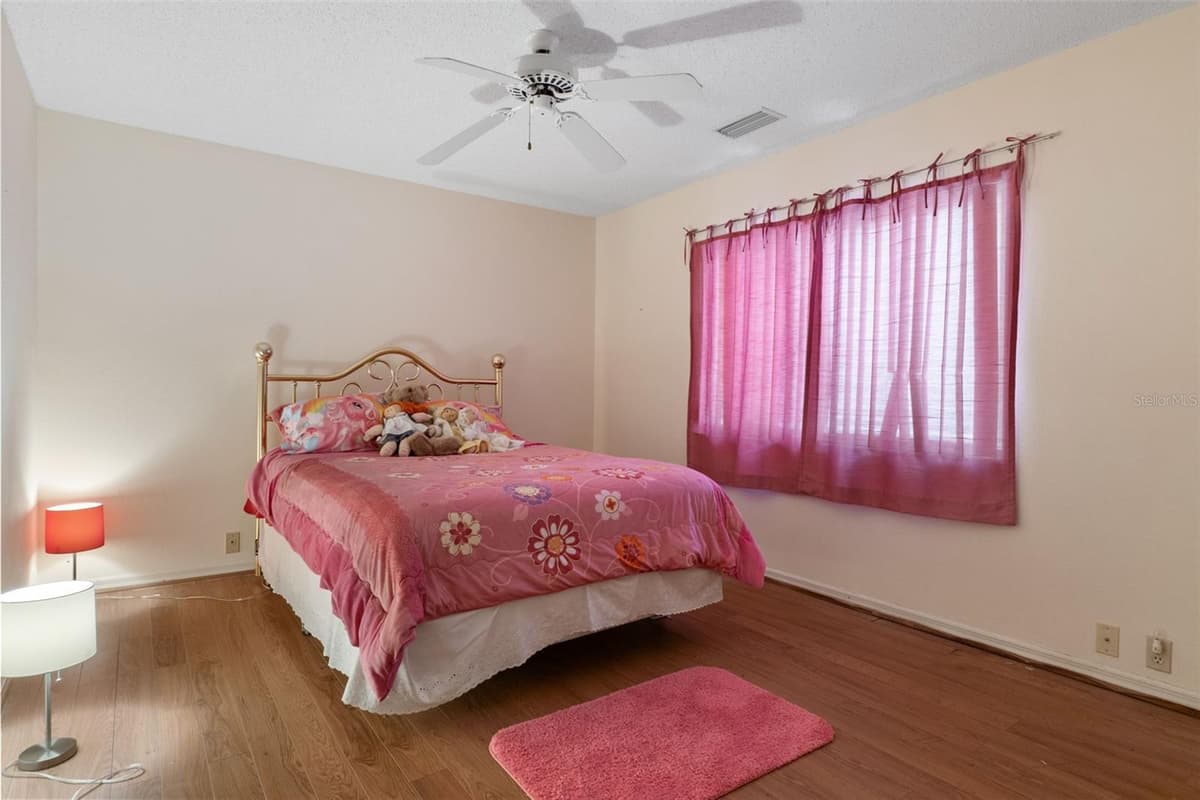 3225 GLENWOOD CIRCLE — photo 38 of 52