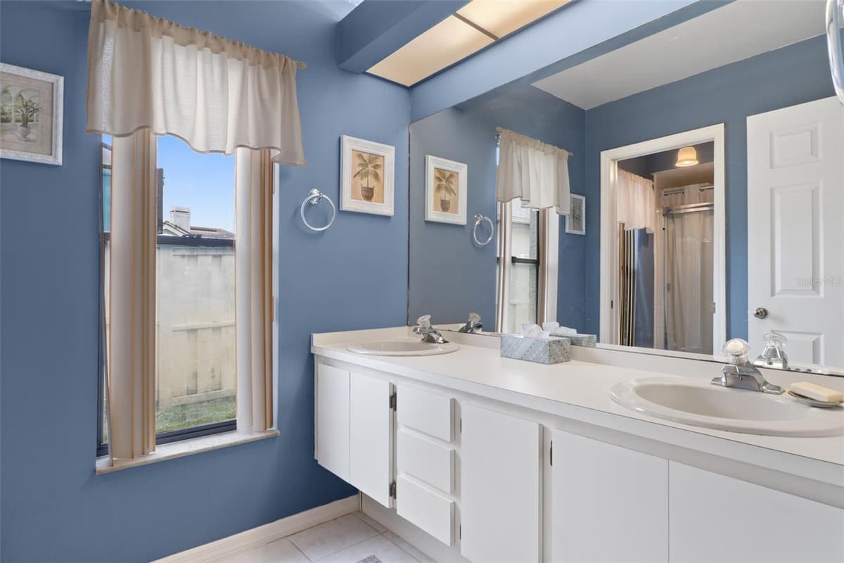 3225 GLENWOOD CIRCLE — photo 36 of 52