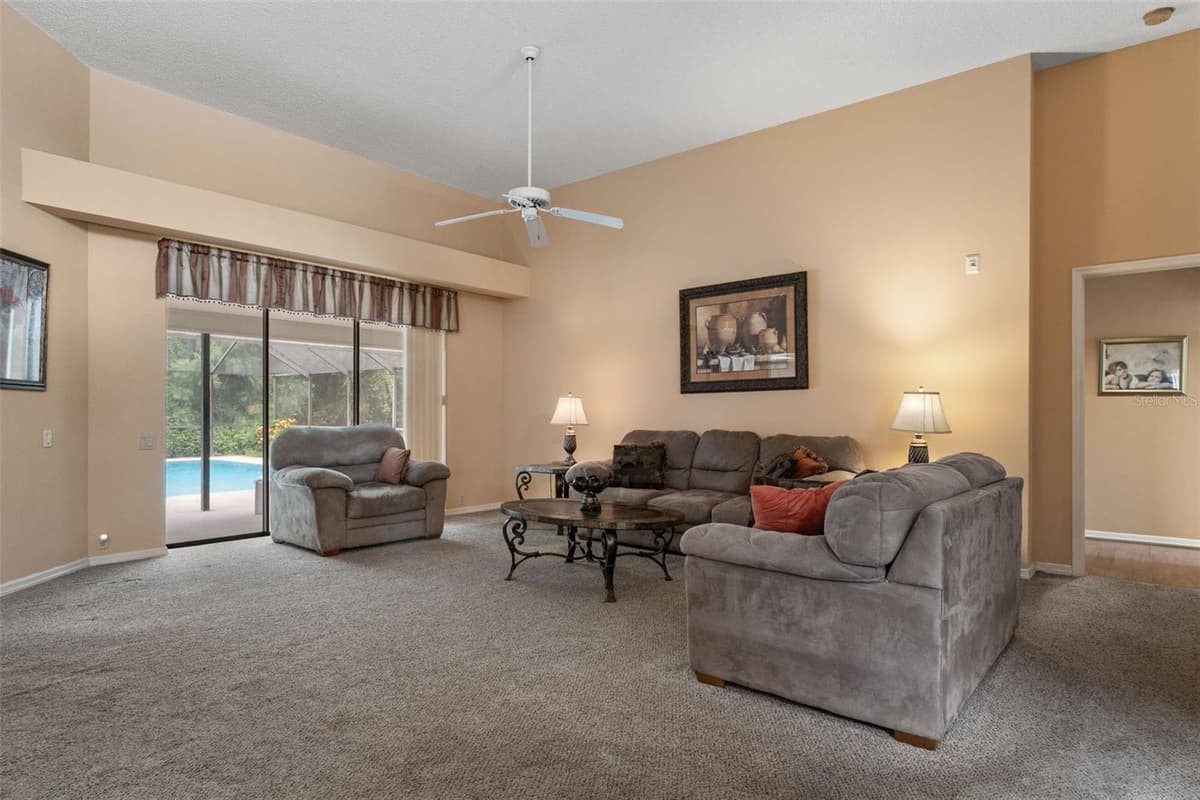 3225 GLENWOOD CIRCLE — photo 6 of 52