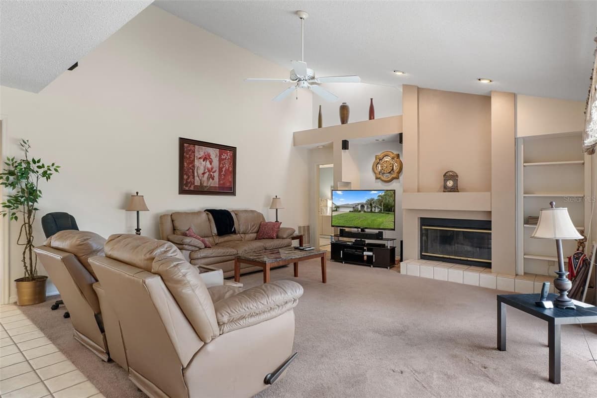 3225 GLENWOOD CIRCLE — photo 18 of 52