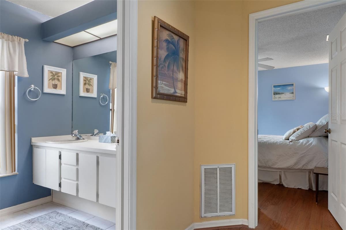 3225 GLENWOOD CIRCLE — photo 33 of 52
