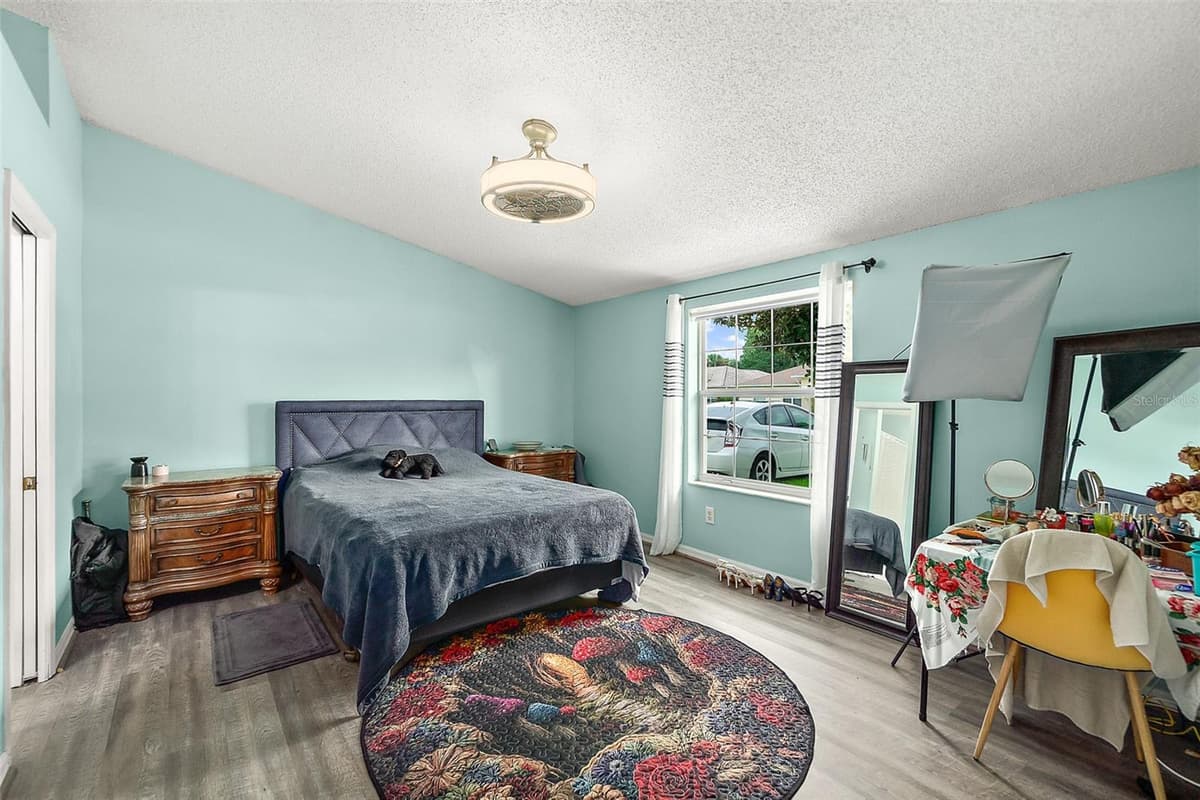 17 PINELARK LANE — photo 16 of 29